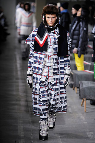 Moncler Gamme Bleu / - 2010-2011